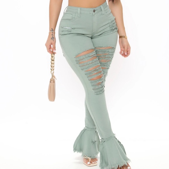 Flare leg jeans💚 - Picture 1 of 8